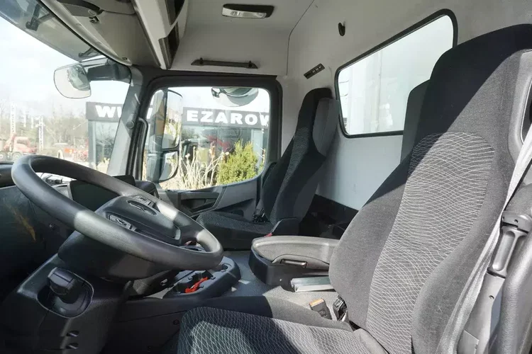 Mercedes Antos 1824 / 100 tys. km / Chłodnia Lecapitaine Thermoking T800R zdjęcie 24