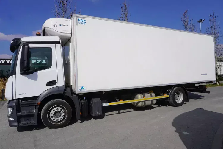 Mercedes Antos 1824 / 100 tys. km / Chłodnia Lecapitaine Thermoking T800R zdjęcie 3