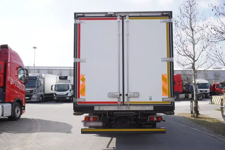 Mercedes Antos 1824 / 100 tys. km / Chłodnia Lecapitaine Thermoking T800R zdjęcie 5