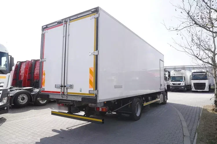 Mercedes Antos 1824 / 100 tys. km / Chłodnia Lecapitaine Thermoking T800R zdjęcie 6