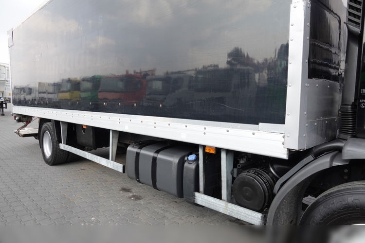 Renault   PREMIUM 280 DXI / KONTENER - 8.9 M / SOLÓWKA / WINDA zdjęcie 19