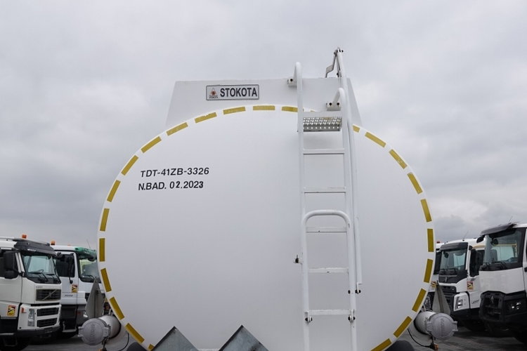 STOKOTA   / CYSTERNA DO PALIWA / 37 800 L / 4 KOMORY / OŚ PODNOSZONA / SAF  zdjęcie 12