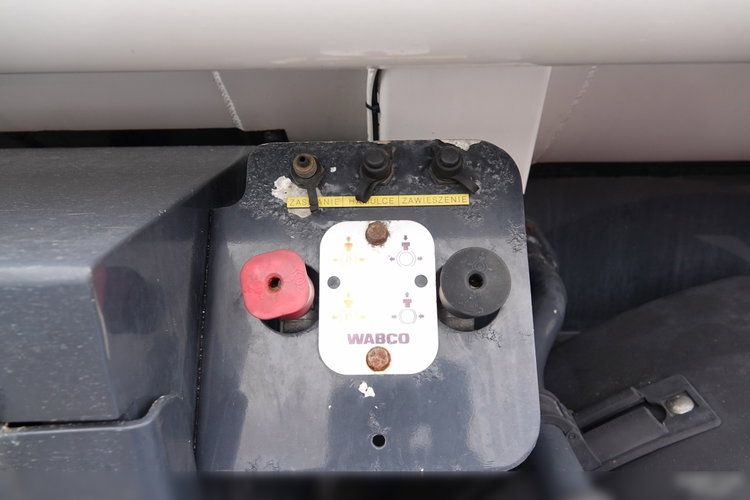 STOKOTA   / CYSTERNA DO PALIWA / 37 800 L / 4 KOMORY / OŚ PODNOSZONA / SAF  zdjęcie 15