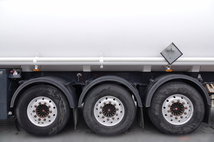 STOKOTA   / CYSTERNA DO PALIWA / 37 800 L / 4 KOMORY / OŚ PODNOSZONA / SAF  zdjęcie 21