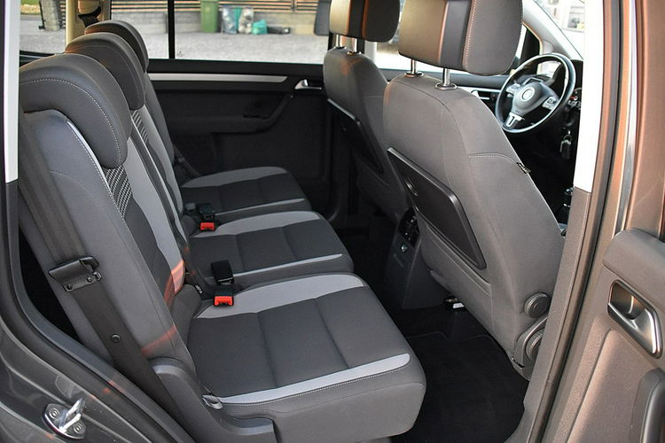 Volkswagen Touran 2.0TDI 140Km Podgrzewane fotele Navi Gwarancja zdjęcie 14