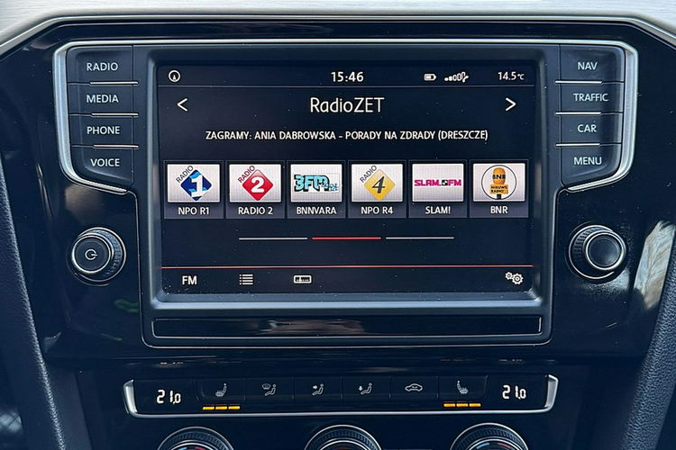 Volkswagen Passat Highline LED Aktywny Tempomat Kamera Gwarancja zdjęcie 17