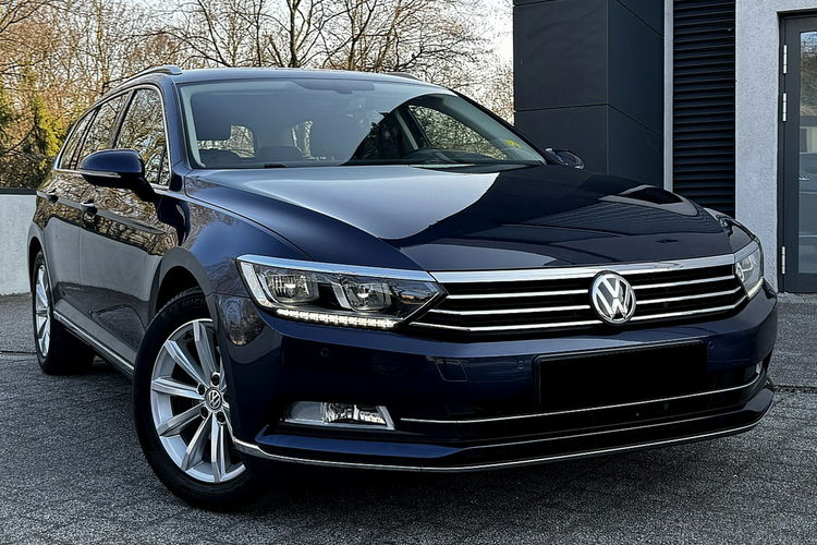 Volkswagen Passat Highline LED Aktywny Tempomat Kamera Gwarancja zdjęcie 22