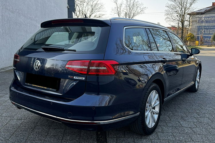 Volkswagen Passat Highline LED Aktywny Tempomat Kamera Gwarancja zdjęcie 6