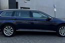 Volkswagen Passat Highline LED Aktywny Tempomat Kamera Gwarancja zdjęcie 7