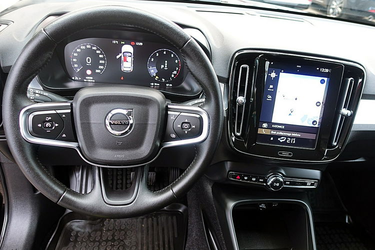 Volvo XC 40 AUTOMAT 163KM Kamera+Navi+Led+SKÓRA 3Lata Garancja 1wł Kraj Bezwypad zdjęcie 18