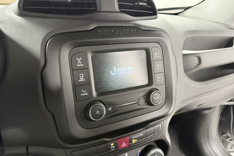 Jeep Renegade 1.6 110KM BROOKLYN Special Edition Blac Navi GPS Klimatronic KeyLessGo zdjęcie 21