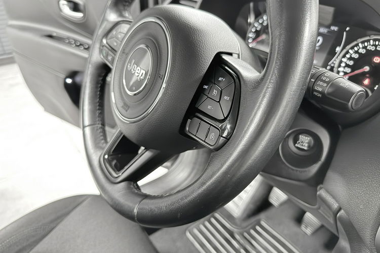 Jeep Renegade 1.6 110KM BROOKLYN Special Edition Blac Navi GPS Klimatronic KeyLessGo zdjęcie 38