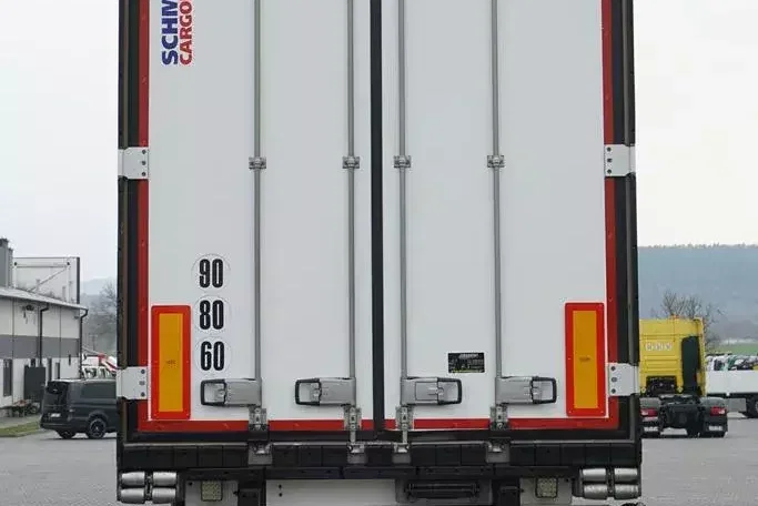 Schmitz CHŁODNIA / CARRIER 1950 / MULTITEMPERATURA / 2 X OŚ PODNOSZONA zdjęcie 24