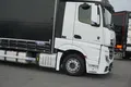 samochód ciężarowy Mercedes zdjęcie 16