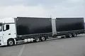 samochód ciężarowy Mercedes zdjęcie 3