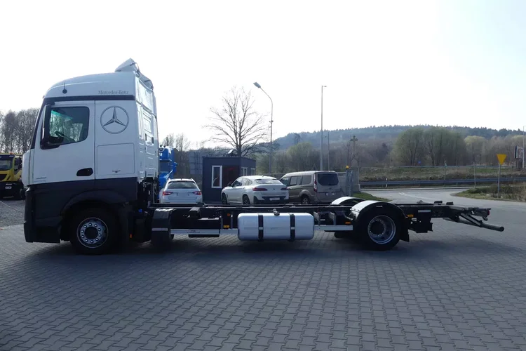 Mercedes ACTROS MP4 1836 / BDF / AUTOMAT / POD ZABUDOWĘ / zdjęcie 5