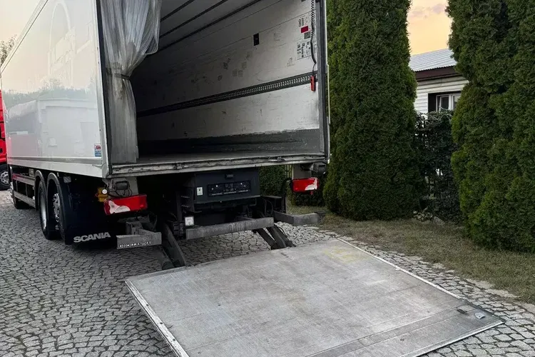 Scania P280 zdjęcie 15
