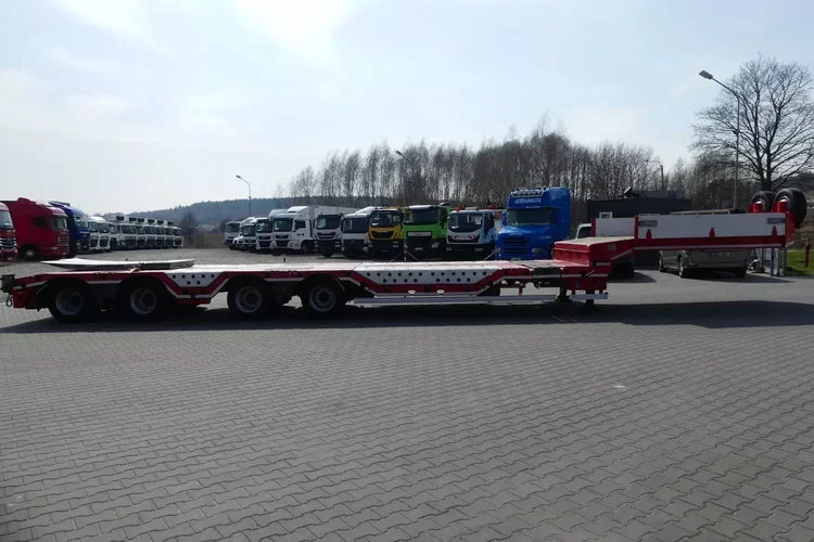 BODEX NISKOPODWOZIOWA / ROZCIĄGANA / 2 OSIE SKRĘTNE / ŁADOWNOŚĆ 47550 KG/ zdjęcie 11
