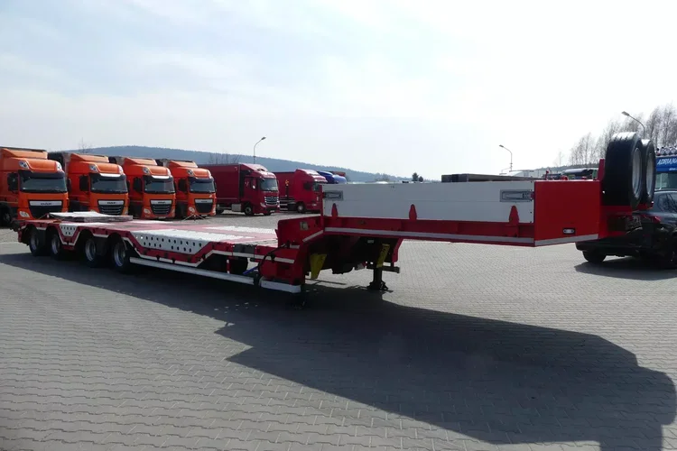 BODEX NISKOPODWOZIOWA / ROZCIĄGANA / 2 OSIE SKRĘTNE / ŁADOWNOŚĆ 47550 KG/ zdjęcie 12
