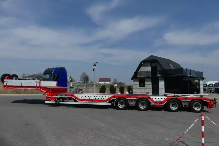 BODEX NISKOPODWOZIOWA / ROZCIĄGANA / 2 OSIE SKRĘTNE / ŁADOWNOŚĆ 47550 KG/ zdjęcie 4