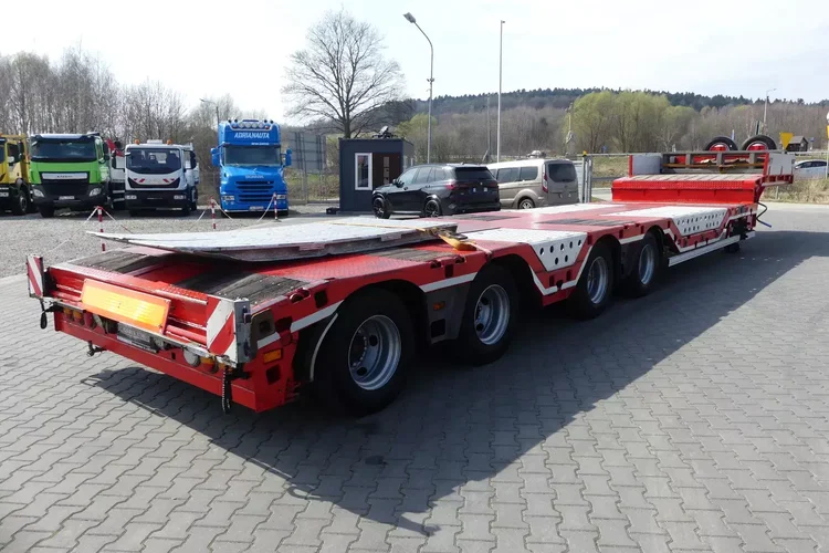 BODEX NISKOPODWOZIOWA / ROZCIĄGANA / 2 OSIE SKRĘTNE / ŁADOWNOŚĆ 47550 KG/ zdjęcie 9