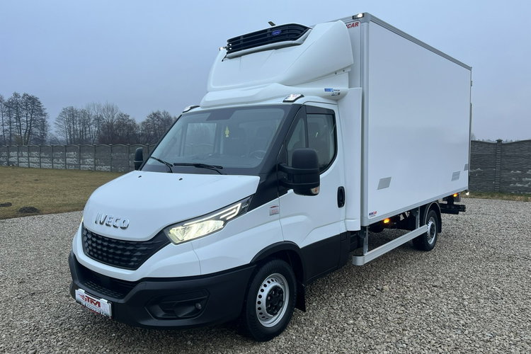 Iveco Daily 35S16 Winda-750kg Chłodnia Carrier Viento 350 -29 C/+29 C 3.0/160KM zdjęcie 1