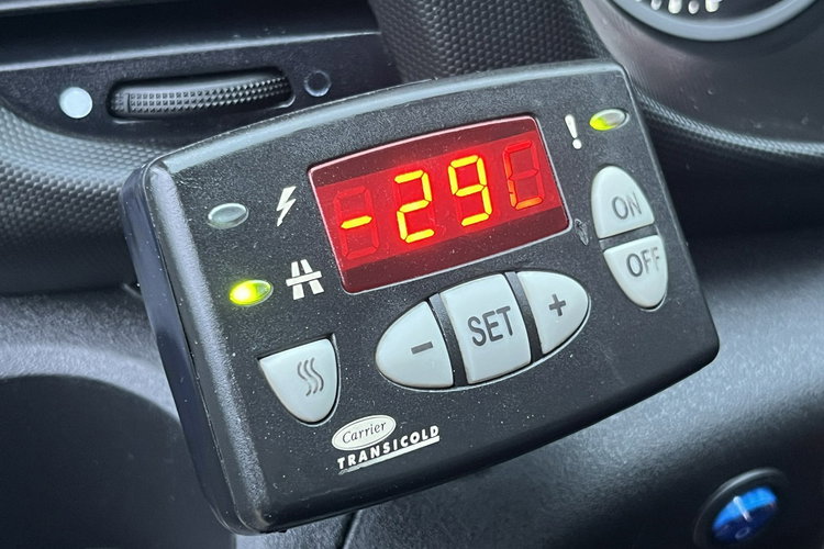 Iveco Daily 35S16 Winda-750kg Chłodnia Carrier Viento 350 -29 C/+29 C 3.0/160KM zdjęcie 12