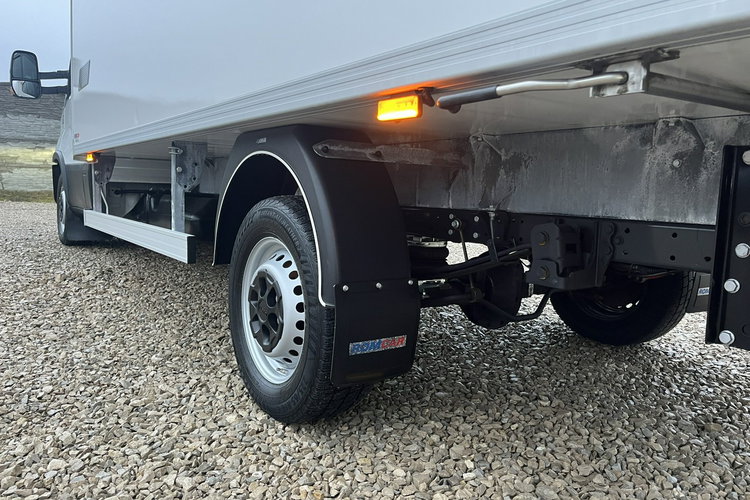 Iveco Daily 35S16 Winda-750kg Chłodnia Carrier Viento 350 -29 C/+29 C 3.0/160KM zdjęcie 18