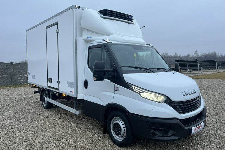 Iveco Daily 35S16 Winda-750kg Chłodnia Carrier Viento 350 -29 C/+29 C 3.0/160KM zdjęcie 2