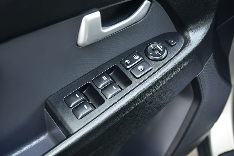 Kia Sportage 2.0CRDI 4x4.Automat, Xenony.Skóry.Kamera Cof.Navigacja. zdjęcie 16