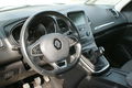 samochód osobowy Renault zdjęcie 12