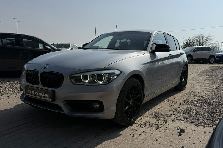 BMW 120 2.0 d automat Navi benzenom ledy Polski salon fotele komfort 1.r .gwar zdjęcie 4