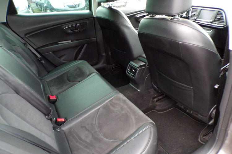Seat Leon Navi /Klimatronic /Led /Alcantara /1.6 /110KM /2016 zdjęcie 29
