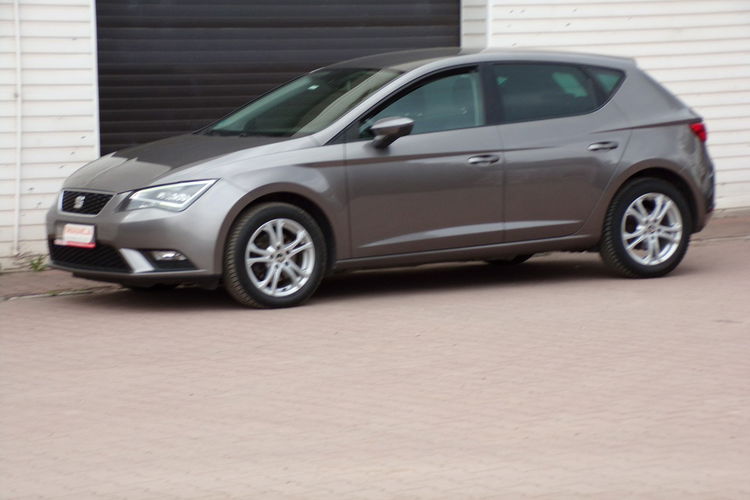 Seat Leon Navi /Klimatronic /Led /Alcantara /1.6 /110KM /2016 zdjęcie 9
