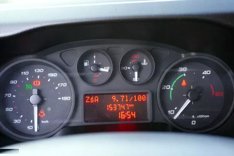 Iveco Daily 35C13 L4_Maxi_Long _Kamera cofania_Niski przebieg zdjęcie 10