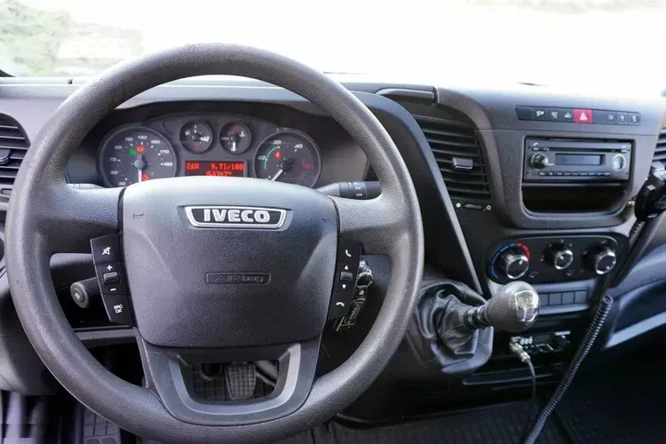 Iveco Daily 35C13 L4_Maxi_Long _Kamera cofania_Niski przebieg zdjęcie 11