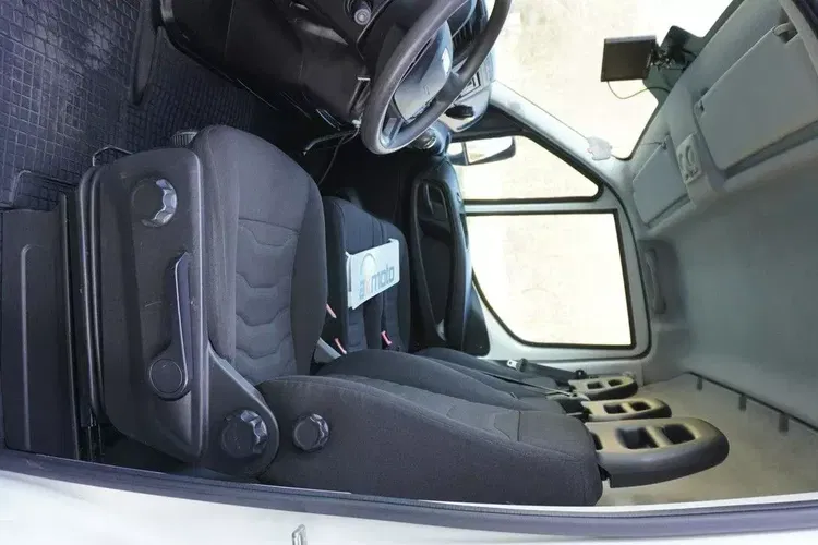 Iveco Daily 35C13 L4_Maxi_Long _Kamera cofania_Niski przebieg zdjęcie 13