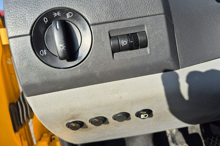 Transporter Volkswagen T5 /Transporter /Doka + Hds 4Motion /Top stan / 2XKoła/ 4x4 zdjęcie 32