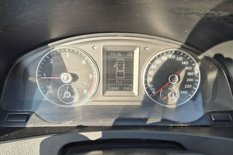 Transporter Volkswagen T5 /Transporter /Doka + Hds 4Motion /Top stan / 2XKoła/ 4x4 zdjęcie 34