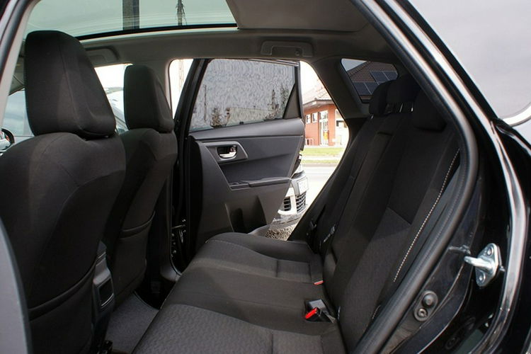 Toyota Auris zdjęcie 15