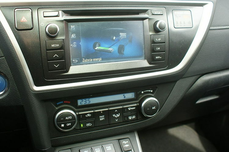 Toyota Auris zdjęcie 21