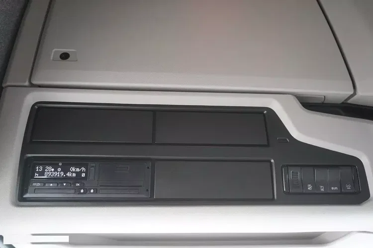 Scania G500 8x2 / 2. oś skrętna / rama 8.35 m / 2021 zdjęcie 20