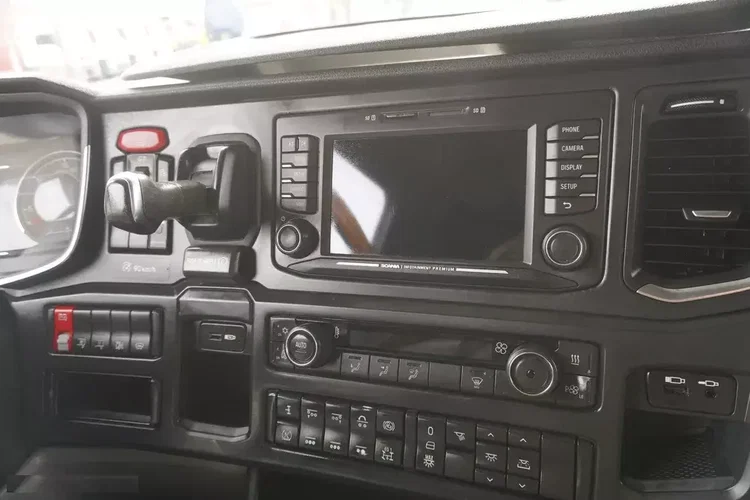 Scania G500 8x2 / 2. oś skrętna / rama 8.35 m / 2021 zdjęcie 23