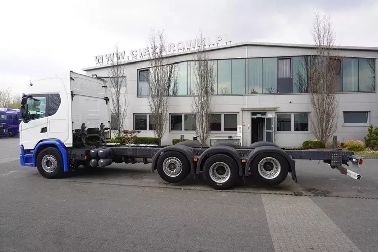 Scania G500 8x2 / 2. oś skrętna / rama 8.35 m / 2021 zdjęcie 4