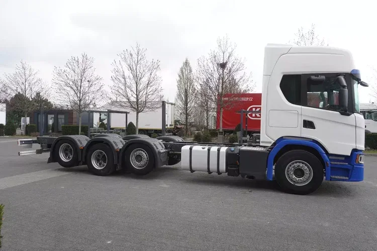 Scania G500 8x2 / 2. oś skrętna / rama 8.35 m / 2021 zdjęcie 8