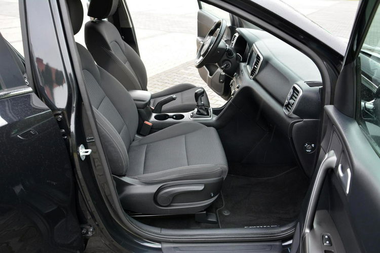 Kia Sportage 115 tys przebiegu Klimatronic Ledy Navi Kamera Parktronic Oryginał zdjęcie 16