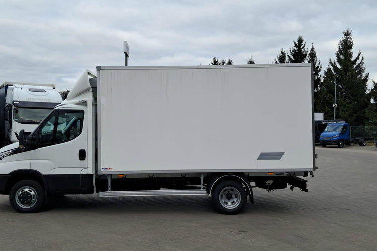 Iveco Daily 50C18HZ zdjęcie 13