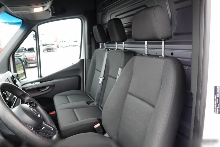 Mercedes SPRINTER / 2021 ROK / BLASZAK / SPROWADZONY /PO KONTRAKCIE SERWISOWYM / zdjęcie 31