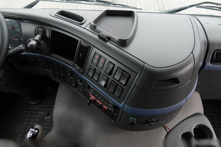 Volvo FM 400 / 6x4 / WYWROTKA / HYDROBURTA / BORDMATIC / MANUAL / SPROWADZONY zdjęcie 40