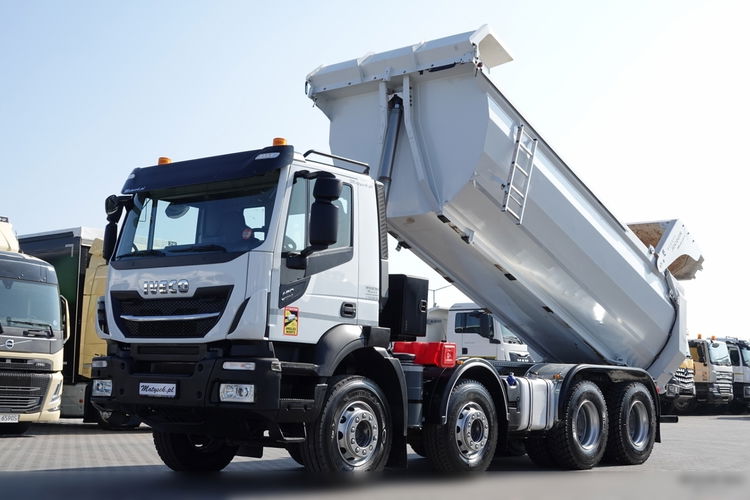 Iveco STRALIS X-WAY 480 / 8x4 / WYWROTKA TYLNOZSYP + HYDROKLAPA / OPONY 100% / 2020 R / SPROWADZONA zdjęcie 2